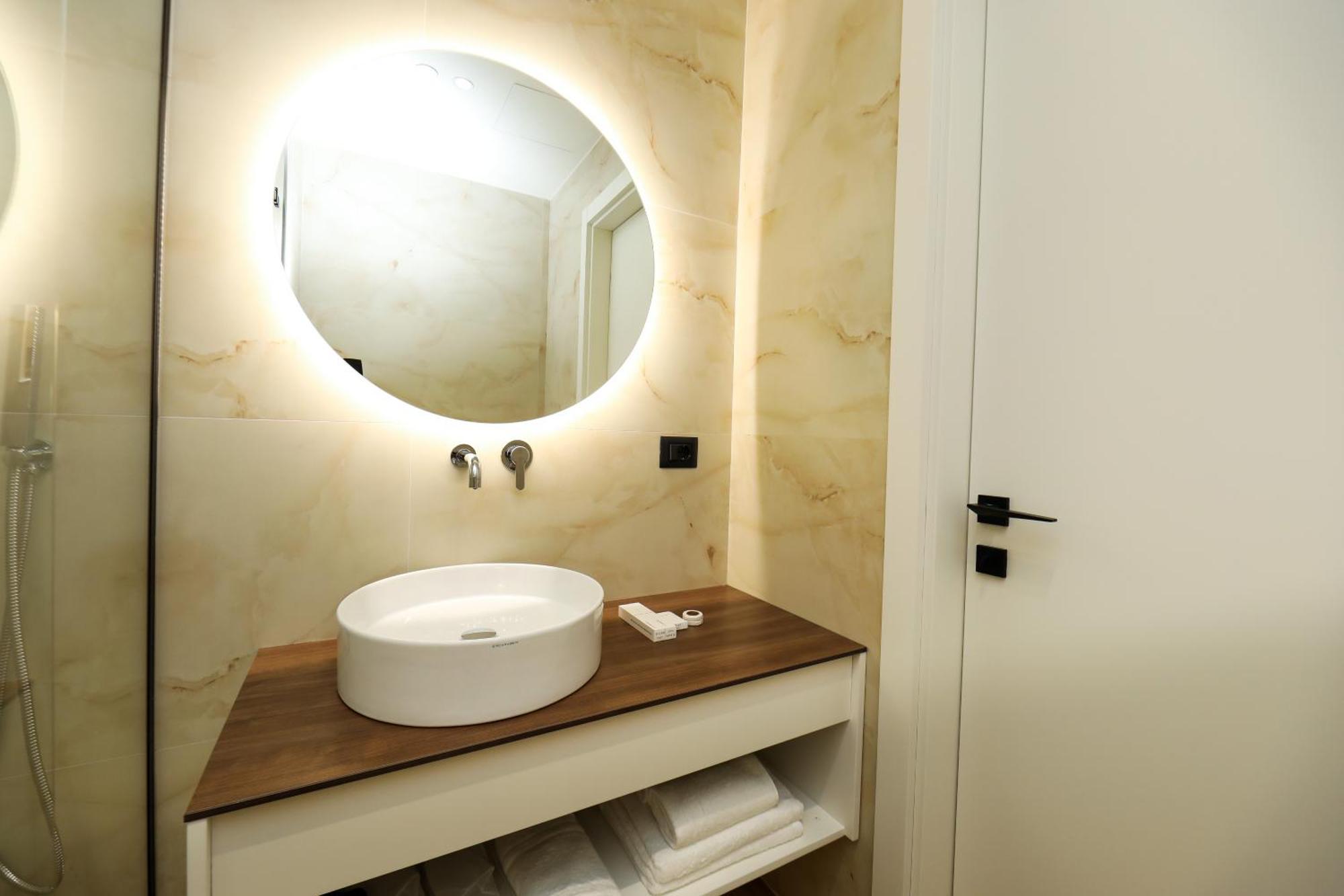 Hotel Adore Vlorë Eksteriør bilde